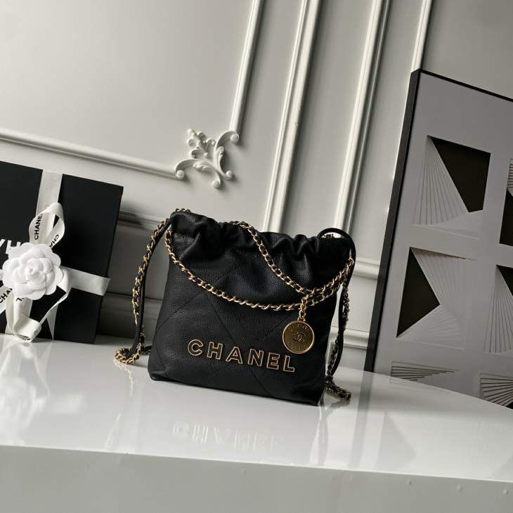 Picture of Chanel Handbags _SKUfw239864098fw